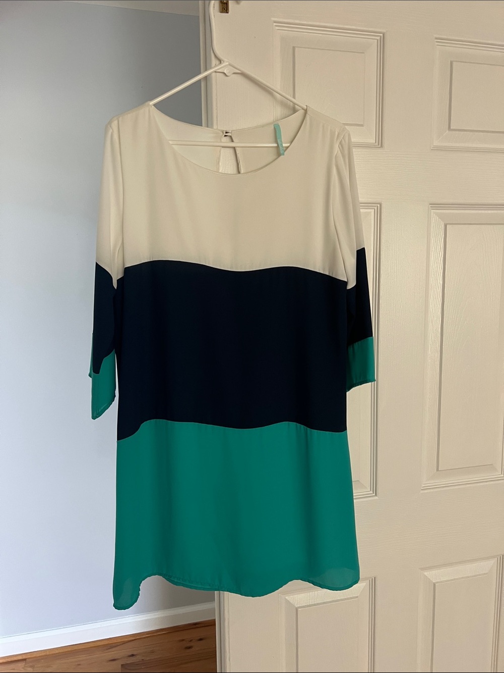 Lulu's Colorblock Tunic in Ivory, Navy & Teal
